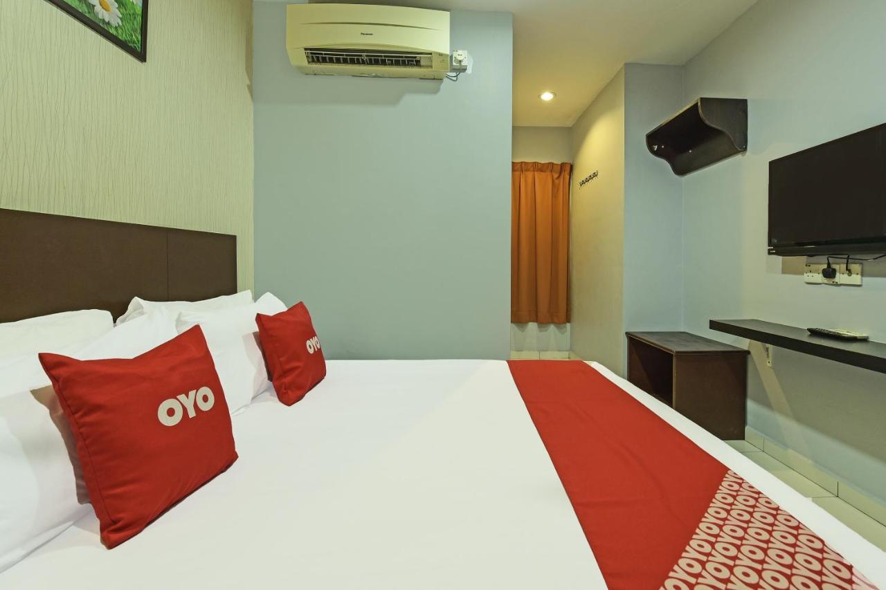 Oyo 90644 M Three Hotel 시티아완 외부 사진